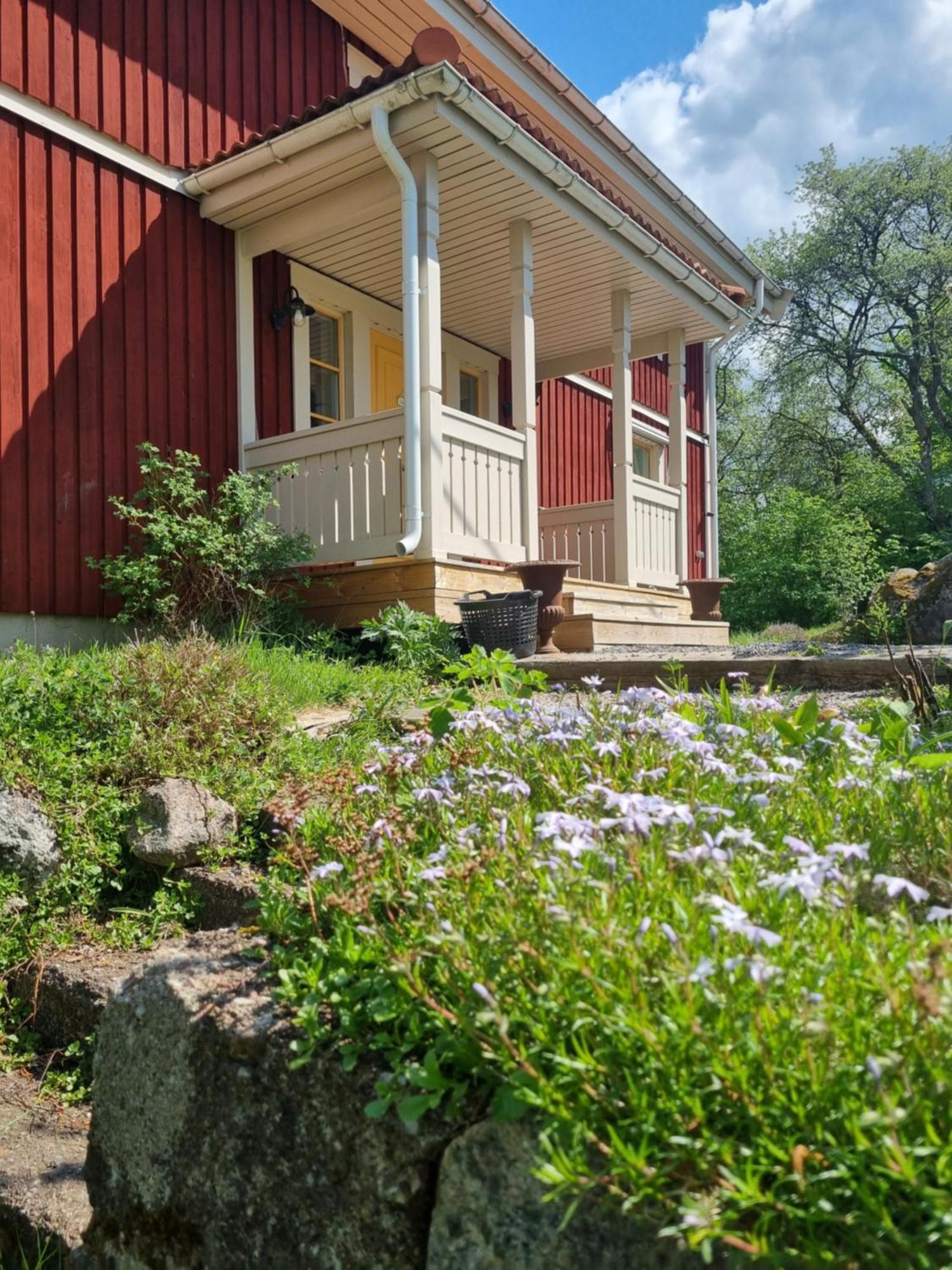 Saellinge House - Cozy Villa With Fireplace And Garden Close To Упсала Екстериор снимка