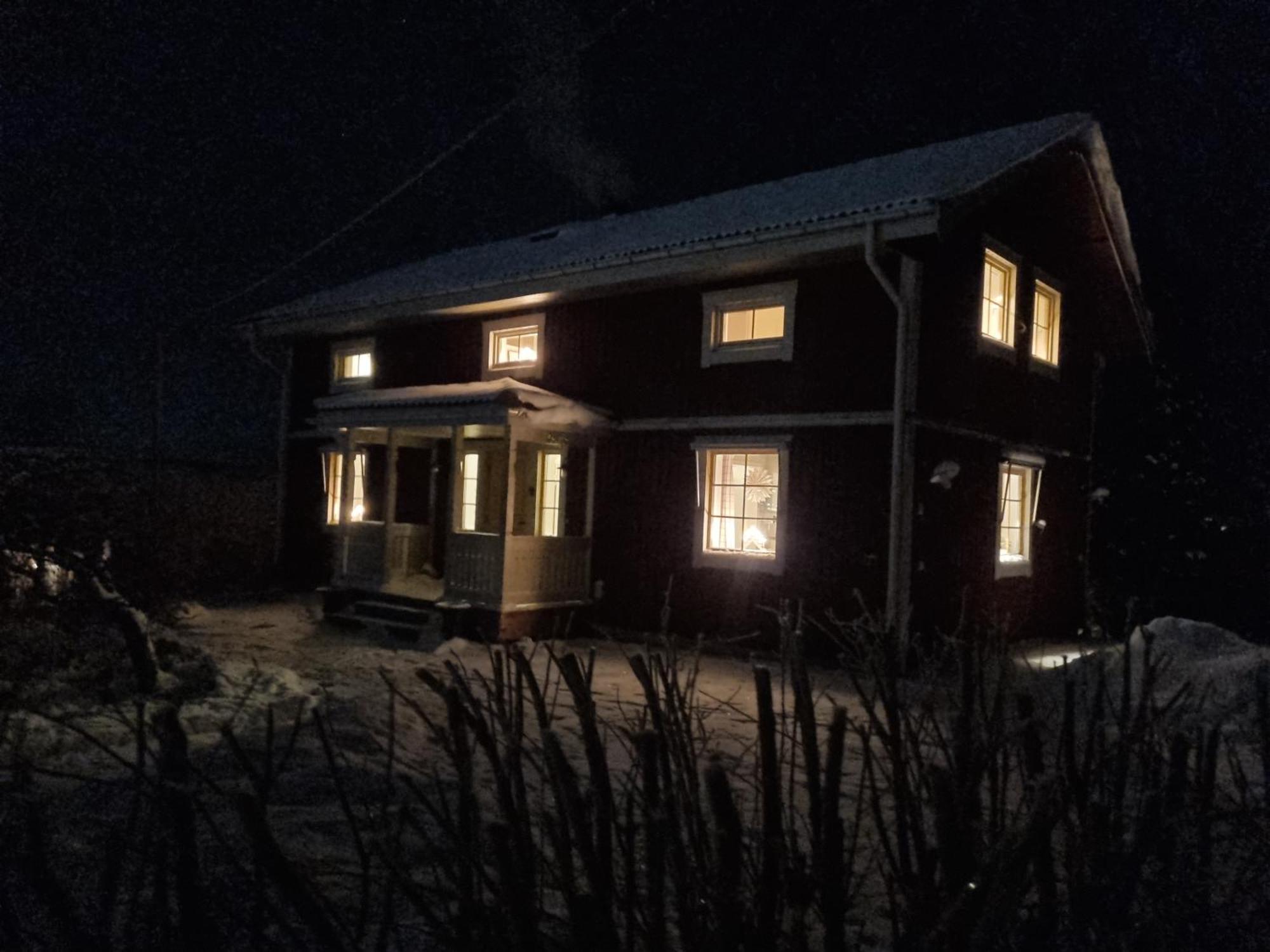 Saellinge House - Cozy Villa With Fireplace And Garden Close To Упсала Екстериор снимка