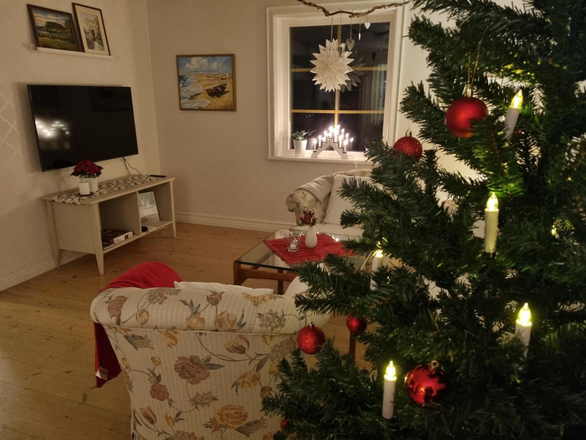 Saellinge House - Cozy Villa With Fireplace And Garden Close To Упсала Екстериор снимка